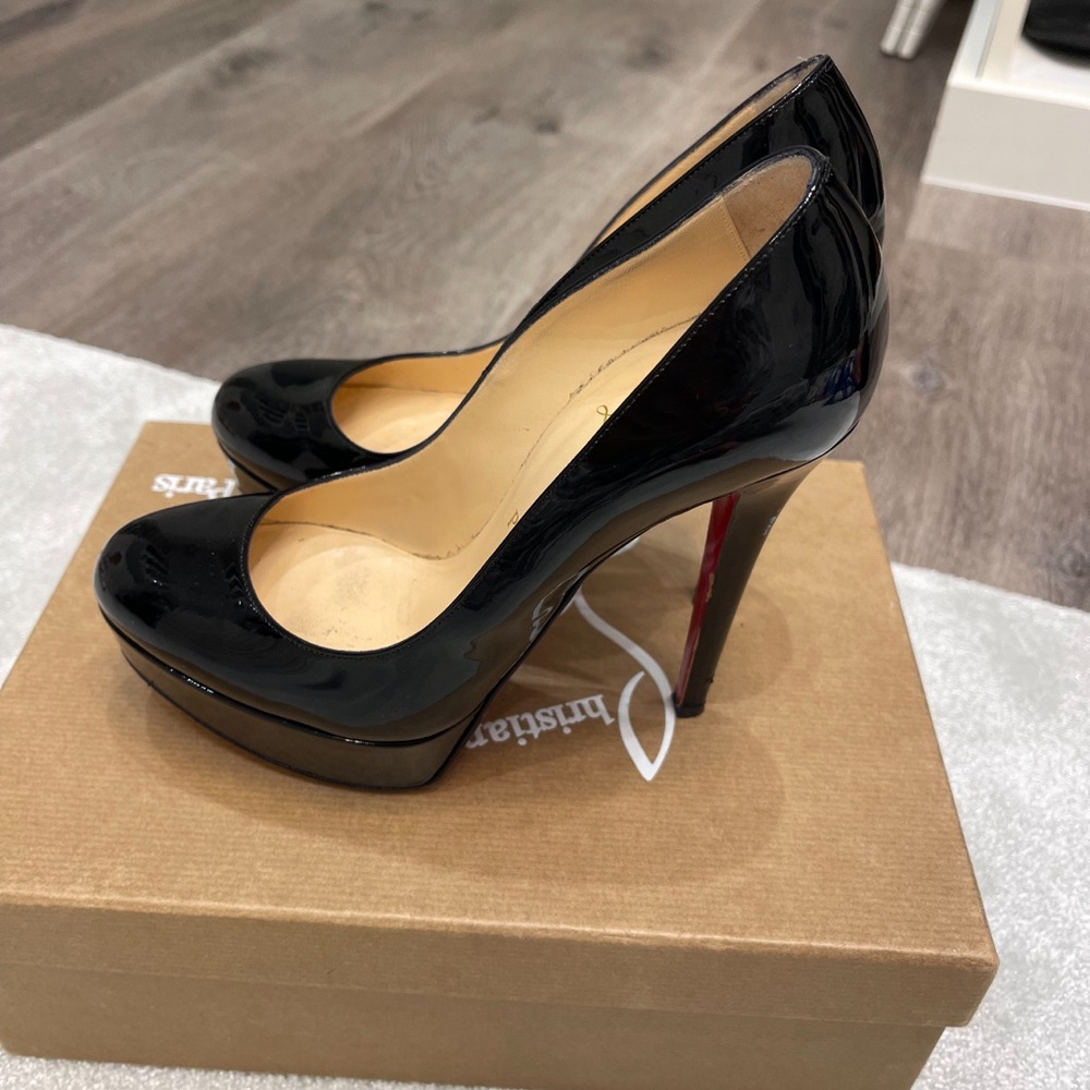 Christian Louboutin - 6.5